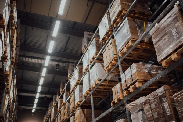 Lagerlogistik für Serienbetreuung von Antriebslösungen